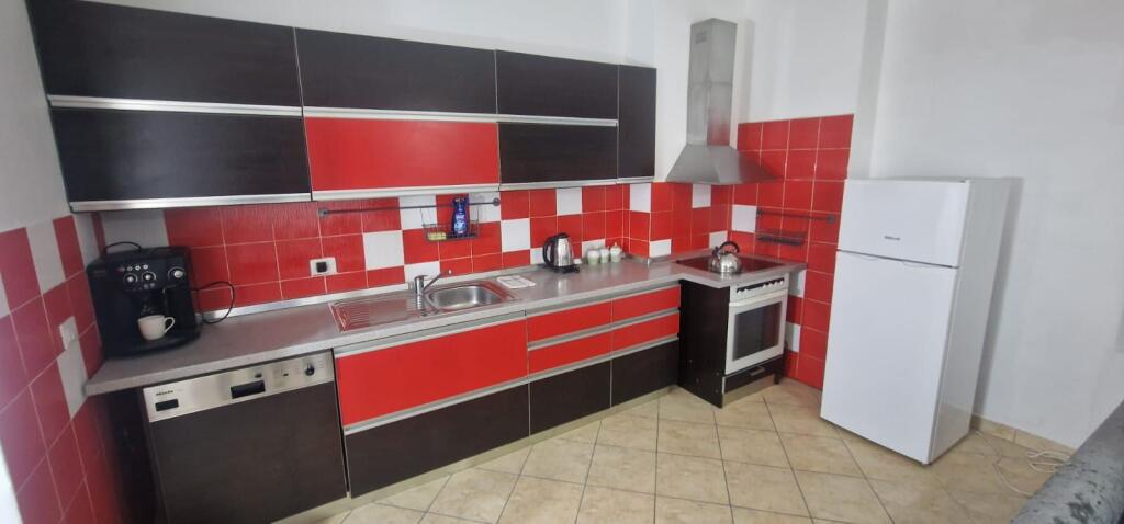 Appartamento 2+1+2 bagni in affitto a 21 Dhjetori