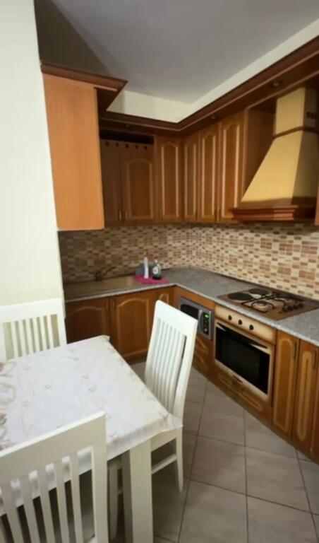 Nela 6,yzberisht, apartment 1+1 for rent 35,000 leke