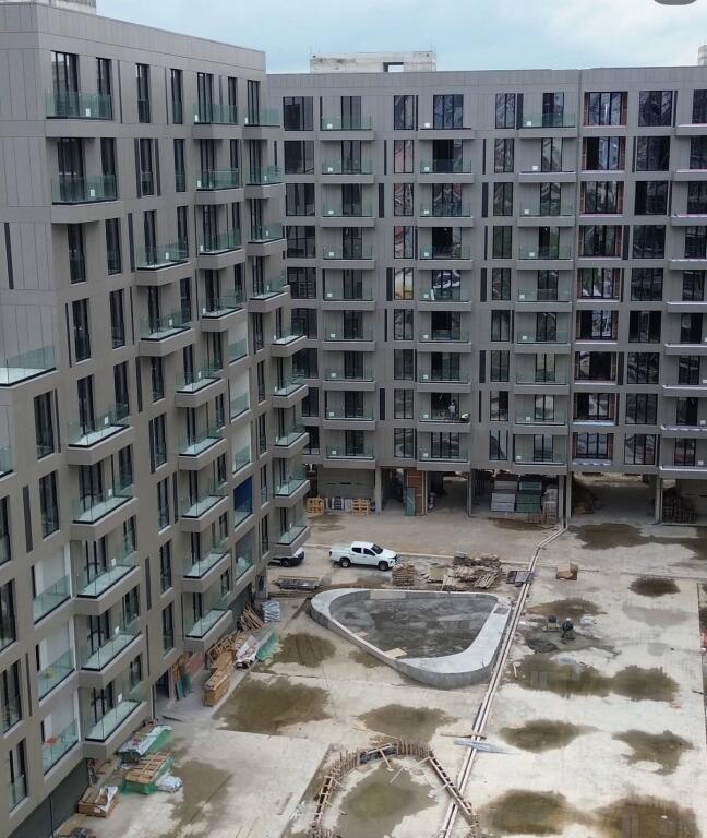 IN VENDITA, LOCALE COMMERCIALE, GOLDEN GATE RESIDENCE(MLS # 530581001-61)