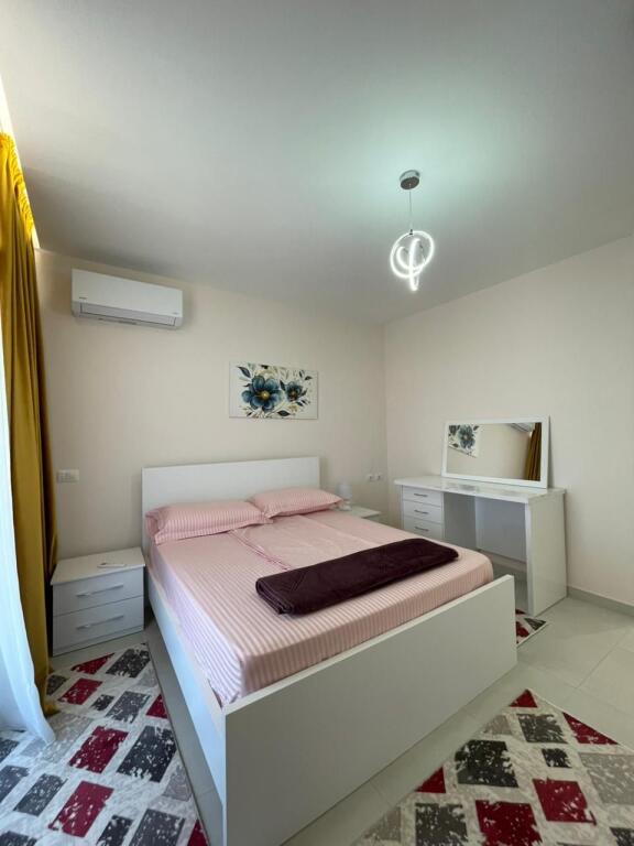 🏡 APARTAMENT ME QERA 1+1 – QENDER  Pranvera, Durrës