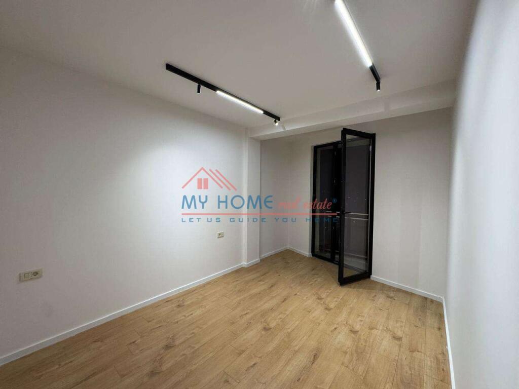 Office for rent at Mine Peza Street Tirana