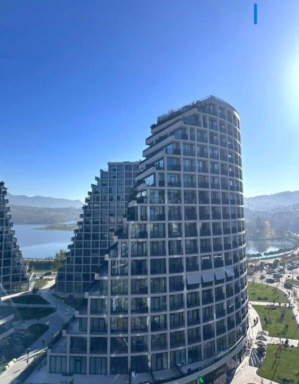 Apartament 3+1+2 për shitje në Lake View Residence, Tiranë
