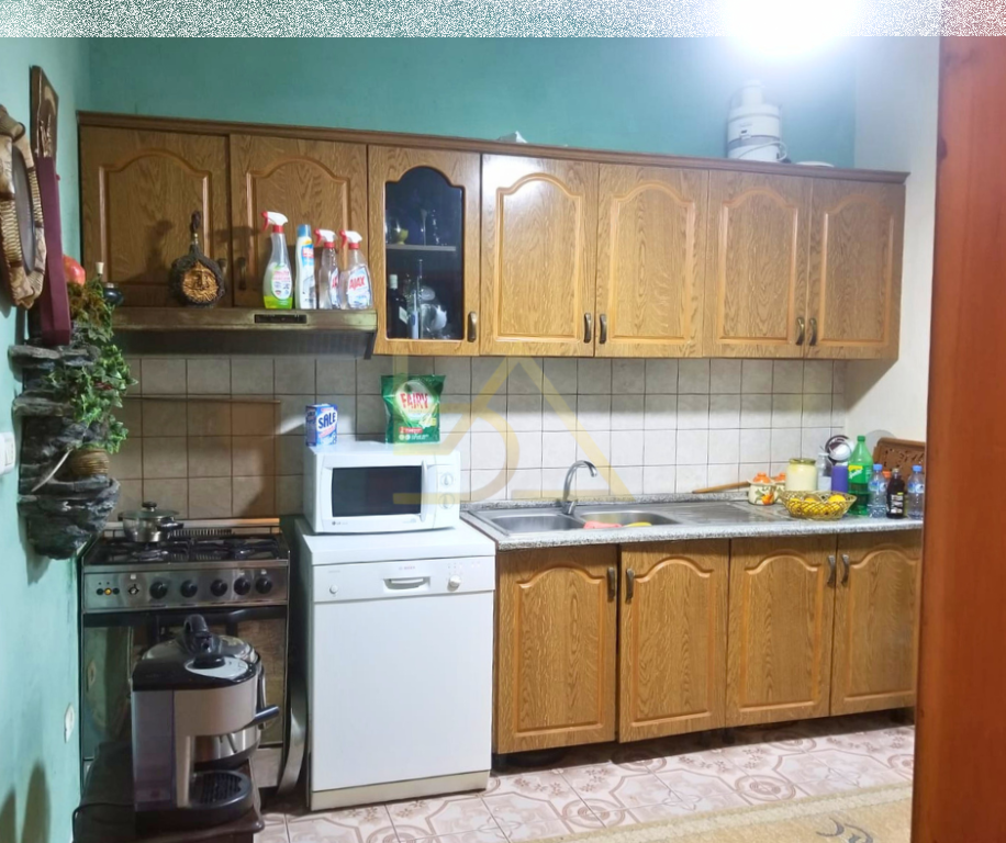 Super Okazion – Ambient Biznesi + Shtëpi Private, Durrës (Lagjja 17)