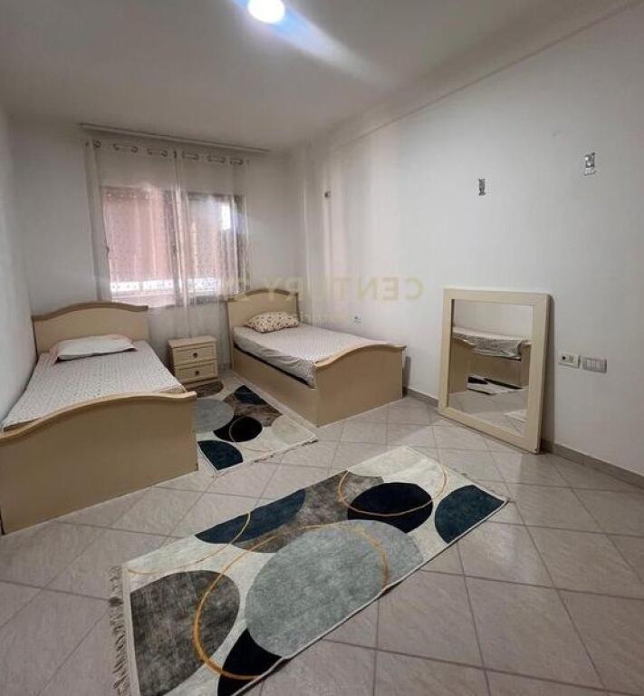 Appartamento in affitto 2+1+2 vicino a Villa L, ad Astir