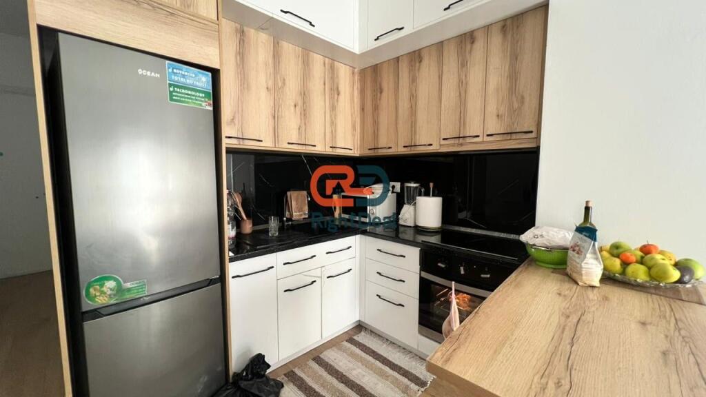 Tek Rezidenca Siri 2, Jepet Me Qira Apartament 1+1 I Mobiluar!