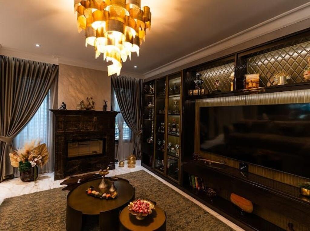 🏰 SUPER VILË LUKSOZE 4 KATËSHE NË ILIRIA PLAZH DURRËS