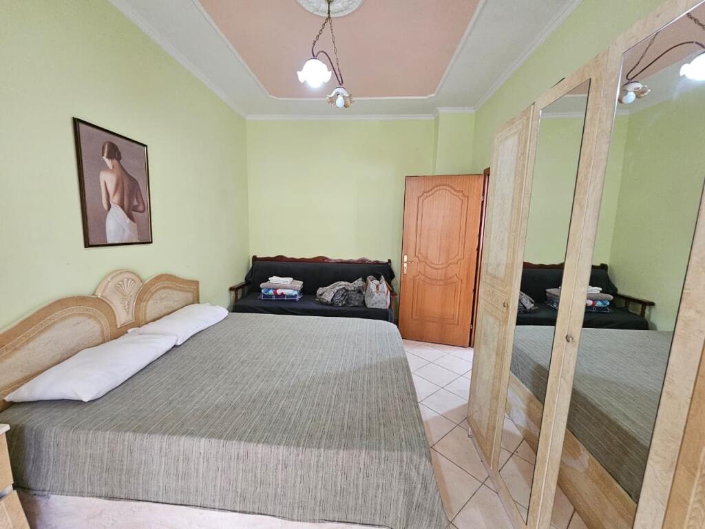 SHITET APARTAMENT 1+1 NË PLAZHIN E GOLEMIT