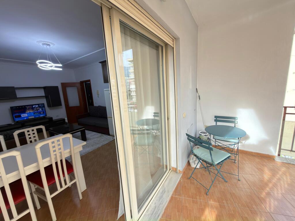 🏡 Jepet me qira Apartament 2+1+2 📍 Fresk, pranë Restorant Deliut – Rruga e Teleferikut💶 Çmimi: 40,000 lekë / muaj