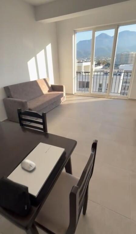 For rent a 2+1 apartment. The apartment is located in the area of Rruga 5 Maj near the municipality buildings, 430 thousand lek 