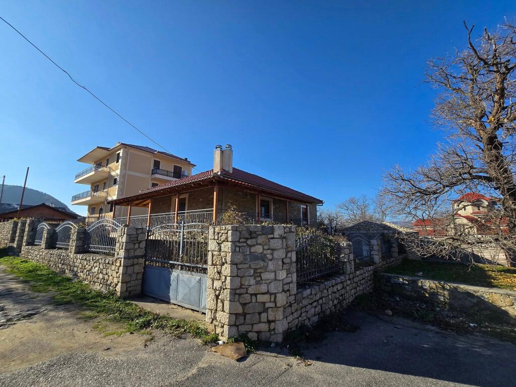 Shtëpi Guri me Shije Tradicionale në Boboshticë, Korçë‼️ ​Çmimi: €159,000💸 cmimi negociohet