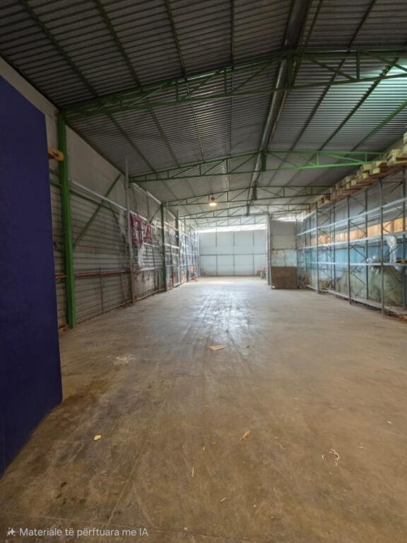 MAGAZZINO IN AFFITTO SULL'AUTOSTRADA TIRANA-DURRËS