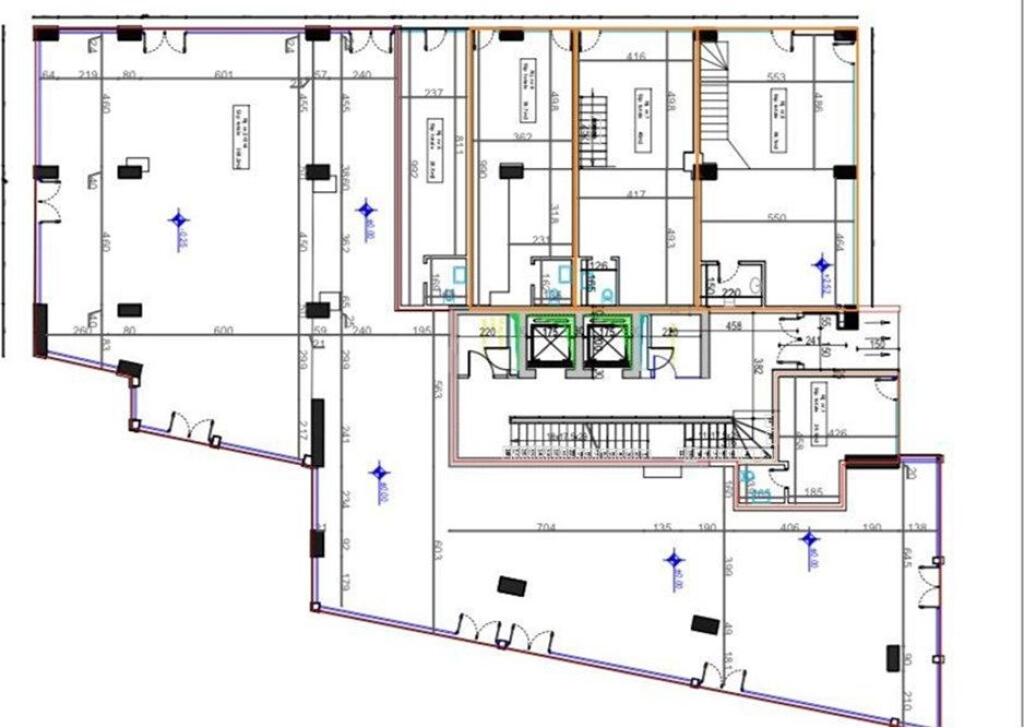 Ambient për shitje kat 0, ish-Tregu Elektrik