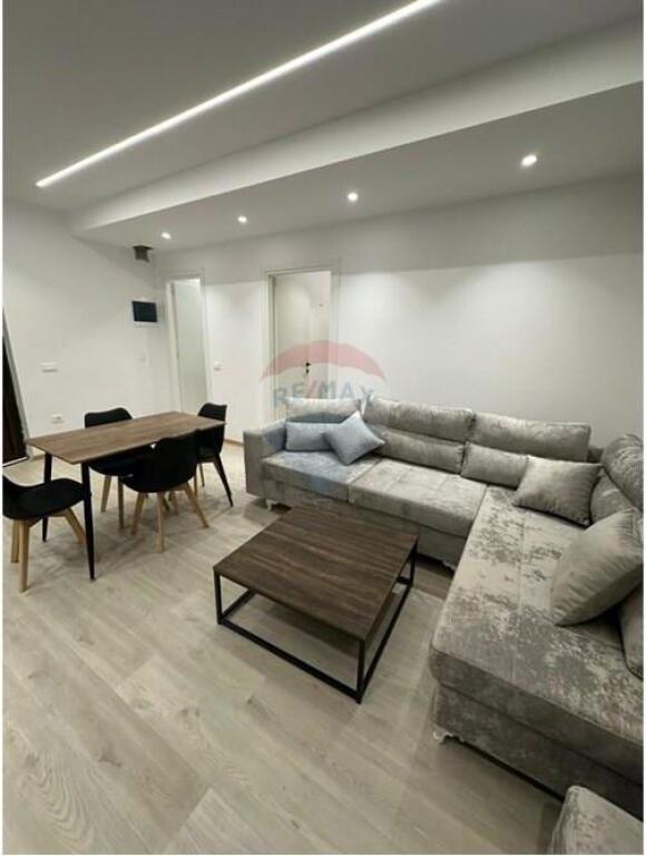 Apartament per qera 1+1 tek Rruga Muhamet Gjollesha