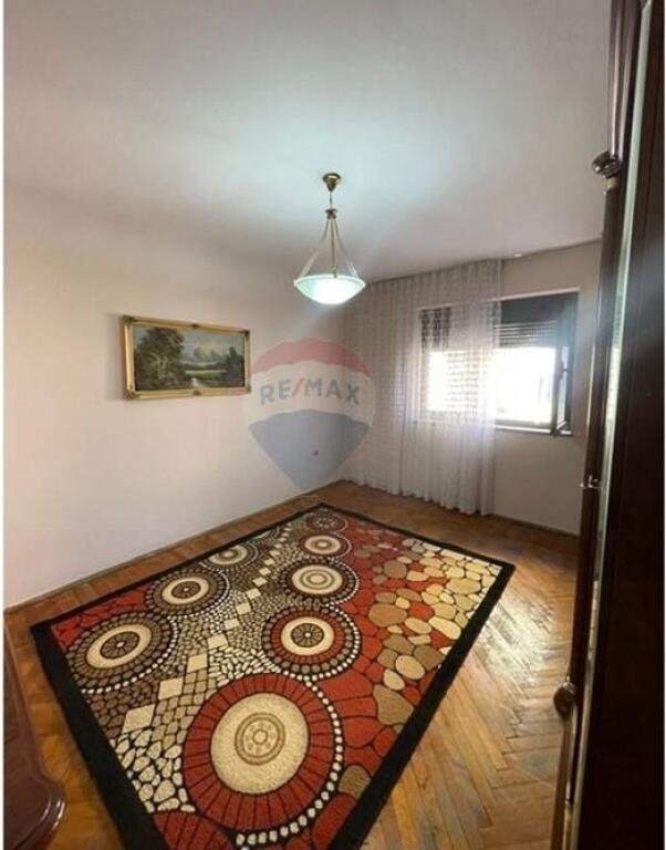 Jepet me Qira Apartament 2+1 te Selvia