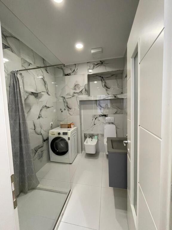 🏡 APARTAMENT ME QERA 1+1 – QENDER  Pranvera, Durrës