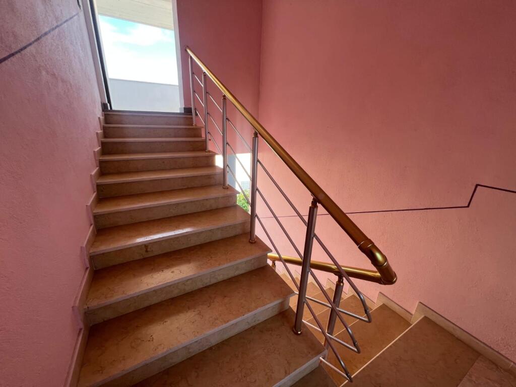 SHITET VILË 3-KATËSHE NË ARAPAJ – PAMJE NGA DETI