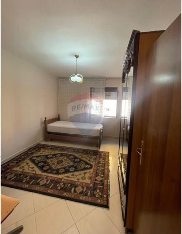 Jepet me Qira Apartament 2+1 te Selvia