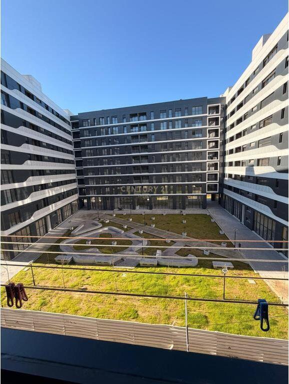 APARTAMENT ME QERA 1+1 + POST PARKIMI