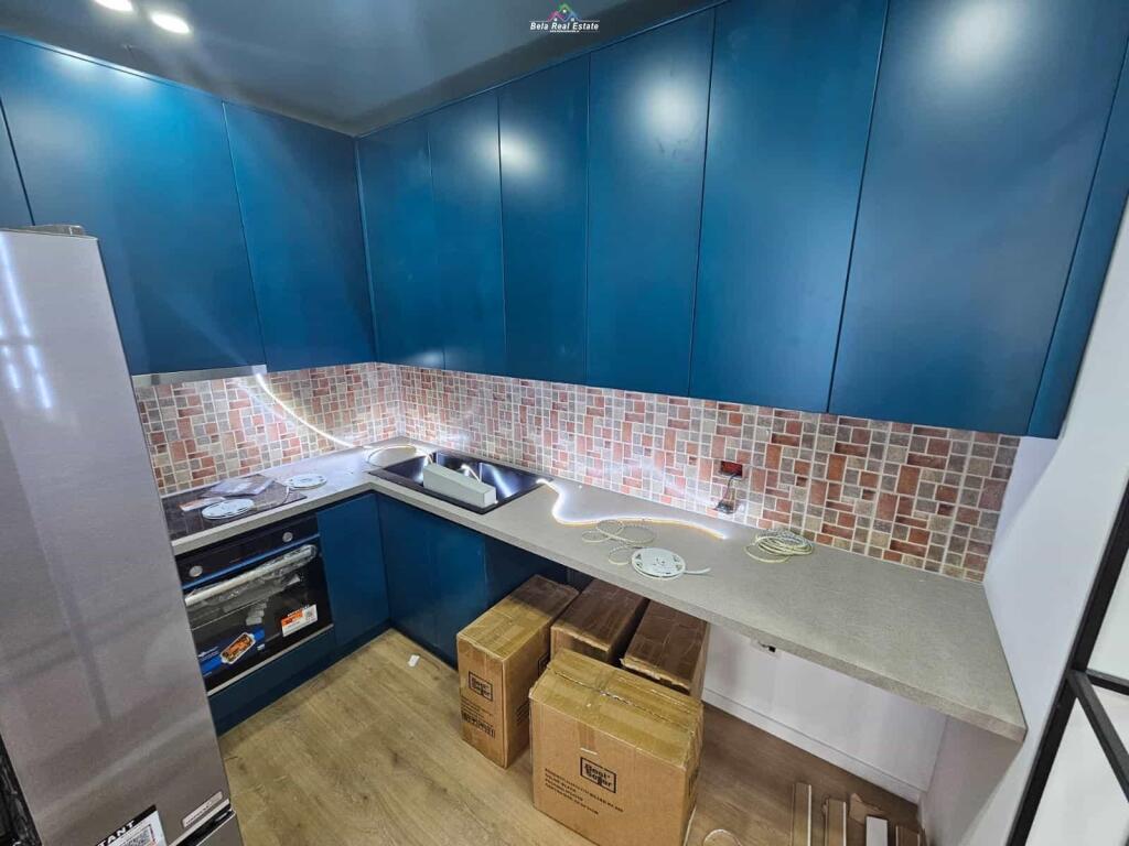 Zyre Me Qera 2+1 Tek Rruga e Kavajes (ID BZ2768) Tirane