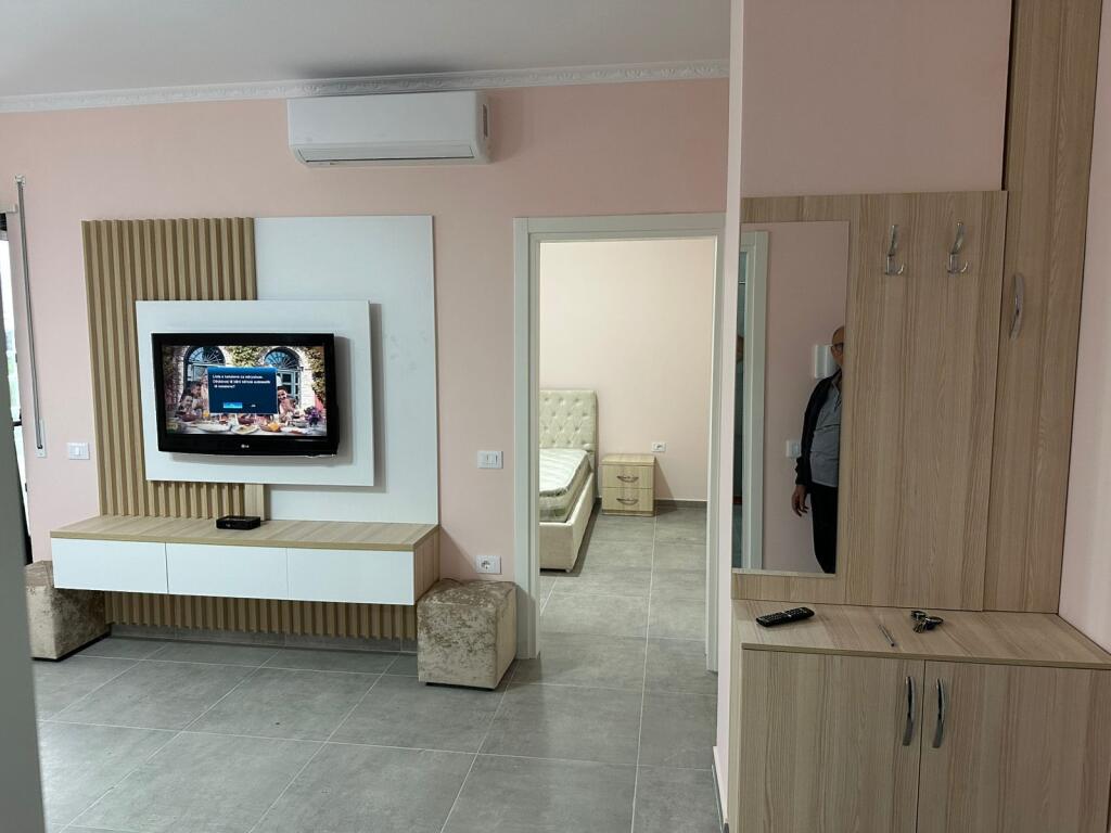 Affittasi 1+1+ parcheggio Residenza Oasis Astir 53.000 lek