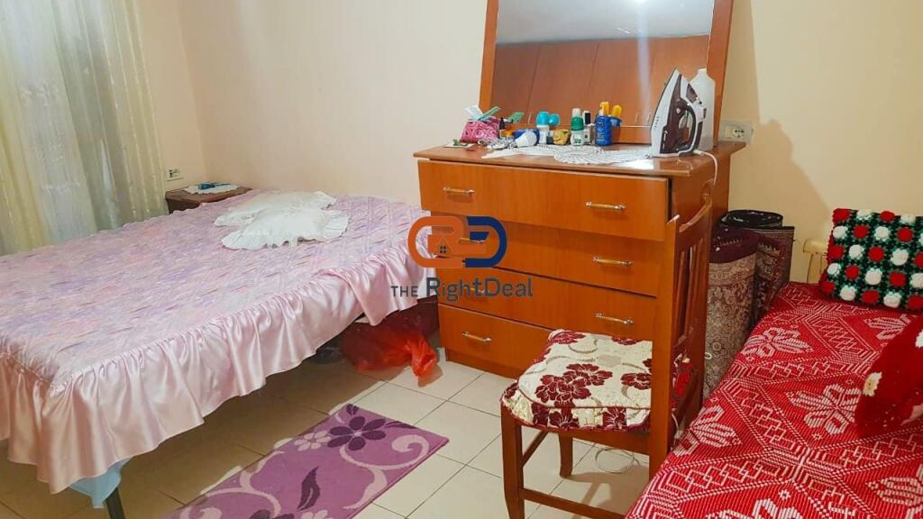 Tek Kompleksi Dinamo, Shitet Aparatment 2+1 Me Hapesira Te Bollshme !!