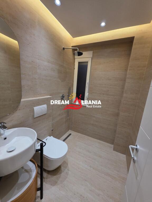 Apartment 2+1+2 for sale in Myslym Shyr, near the former Exhibition in Tirana (ID 41212137)
