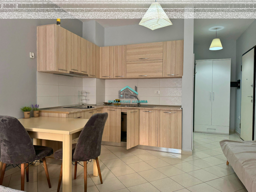 Studio in Vendita – Prima Linea, Zona del Castello, Vlora
