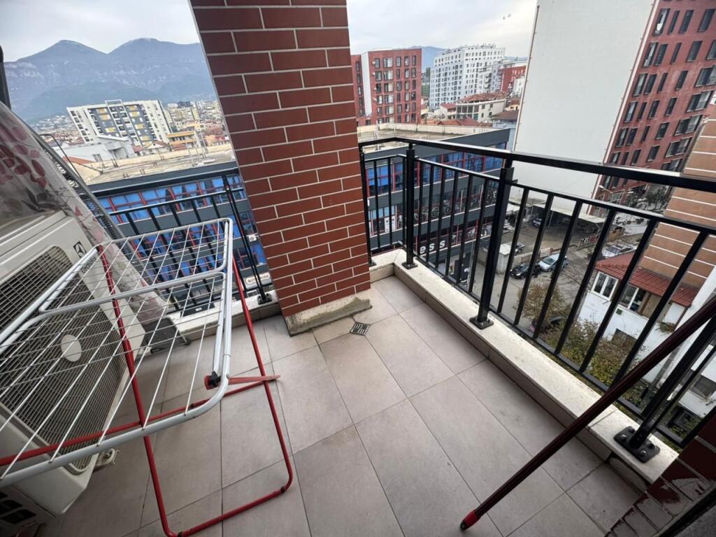 🏠 Jepet apartament  1+1 me qira – Zona 5 Maj!!!