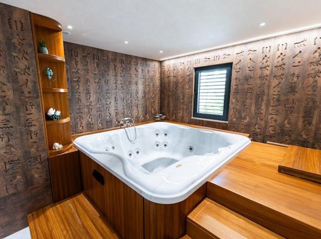 🏰 SUPER VILË LUKSOZE 4 KATËSHE NË ILIRIA PLAZH DURRËS