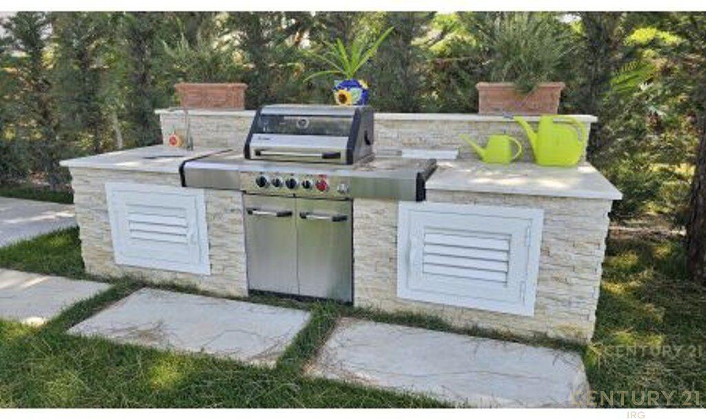 Super Vilë në Vijë të Parë – Kompleksi Lura