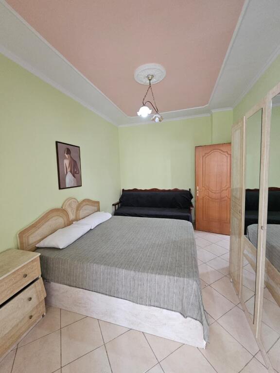 SHITET APARTAMENT 1+1 NË PLAZHIN E GOLEMIT