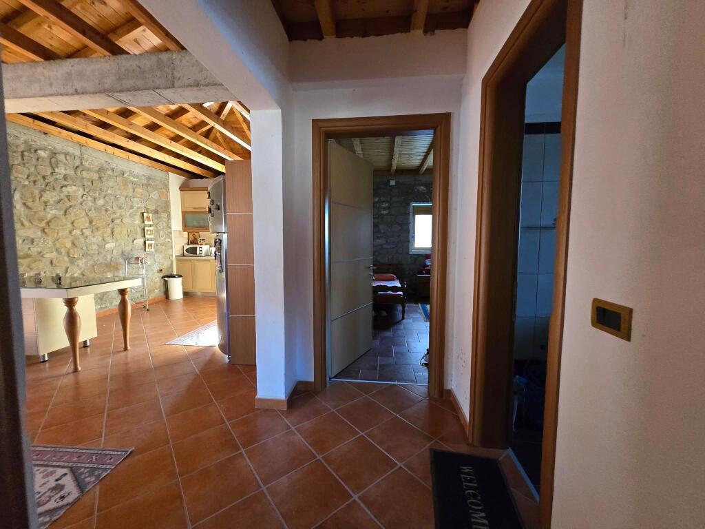 Shtëpi Guri me Shije Tradicionale në Boboshticë, Korçë‼️ ​Çmimi: €159,000💸 cmimi negociohet