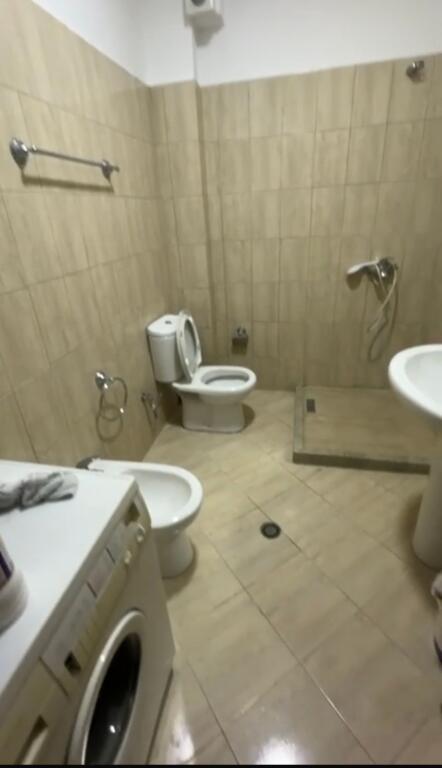 Nela 6,yzberisht, apartment 1+1 for rent 35,000 leke