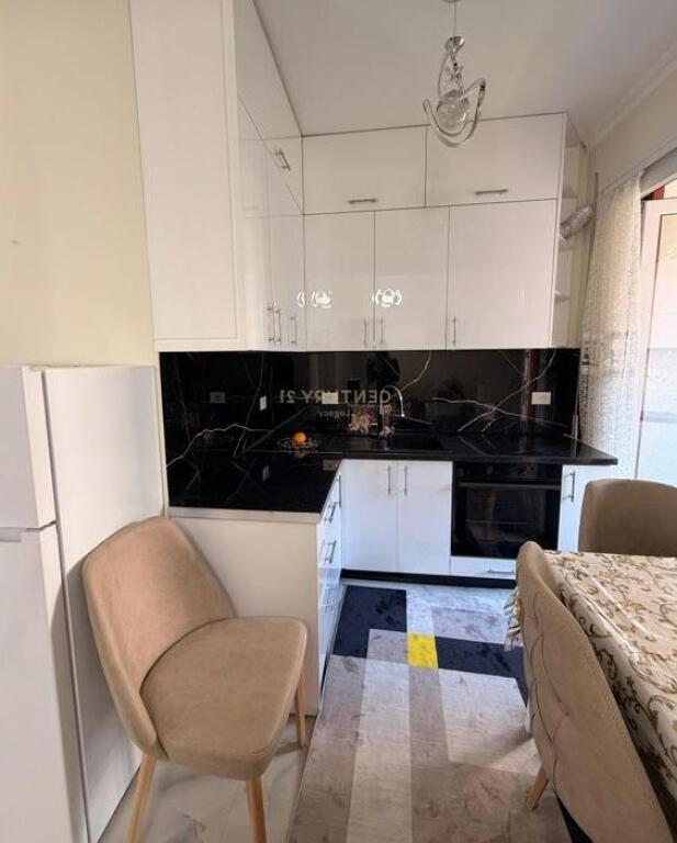 APARTAMENT ME QERA 1+1 + POST PARKIMI