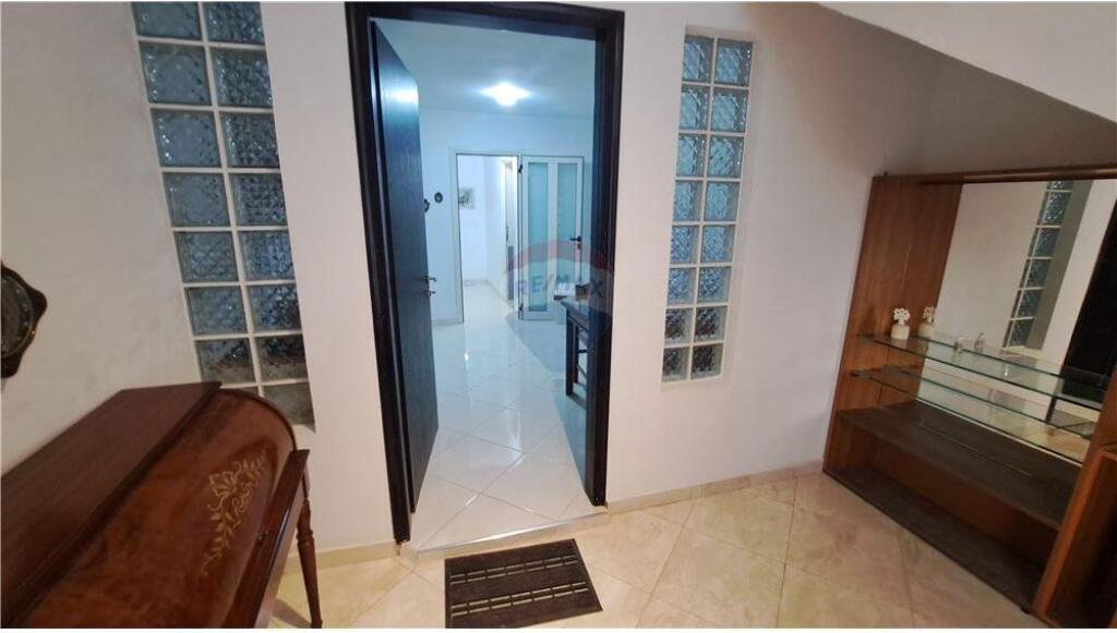 Apartament 2+1 me Qera