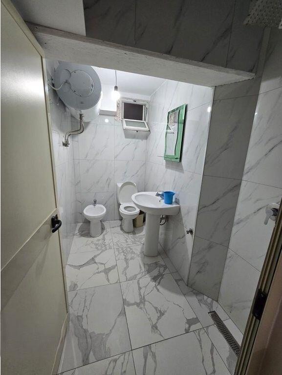 Jepet me qira kat vile ne Lunder 310 € /Muaj