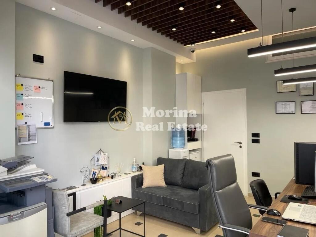 Qera | Ambjent Biznesi | Komuna e Parisit | 600 €/muaj