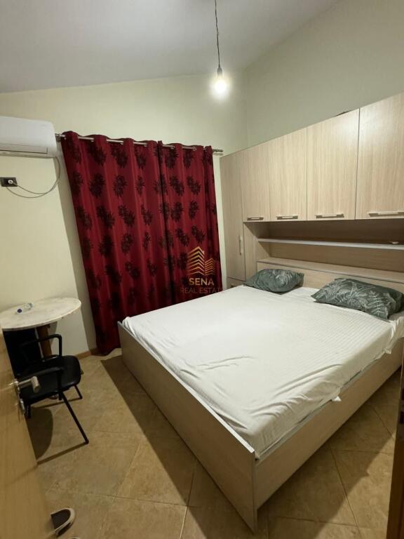 Affitto, Ingresso Privato 1+1+ 1 Posto Auto, Shkoze – vicino al sottopasso del Grande Anello, 40.000 Lek/mese