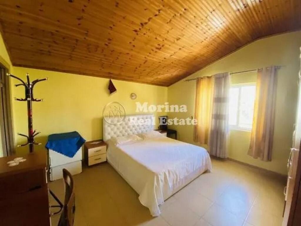 Shitje | Vilë 8 + 1 | Rruga Iliria | 219000 €