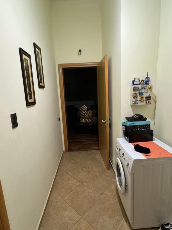 Affitto, Ingresso Privato 1+1+ 1 Posto Auto, Shkoze – vicino al sottopasso del Grande Anello, 40.000 Lek/mese