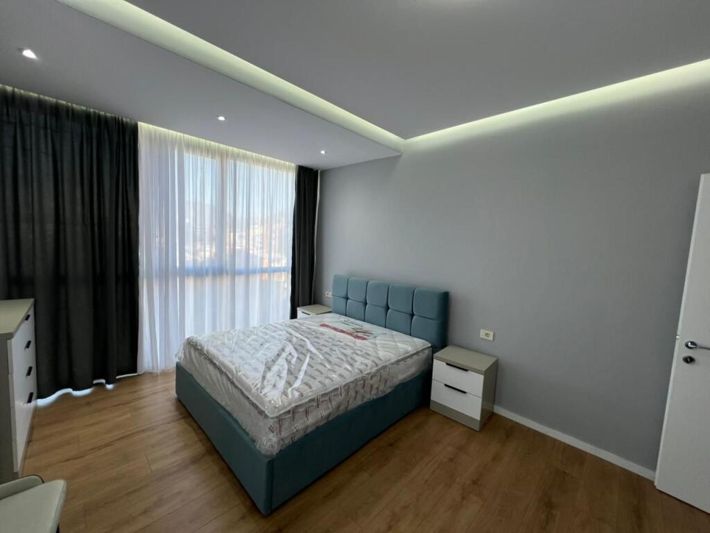 APARTAMENTE 2+1+POST PARKIMI ME QIRA - REZIDENCA GOLDEN TOWER