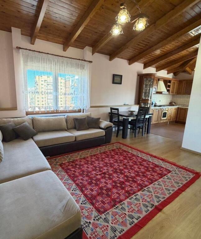 Penthouse 2+1 + 2 + parking space for rent at Garda