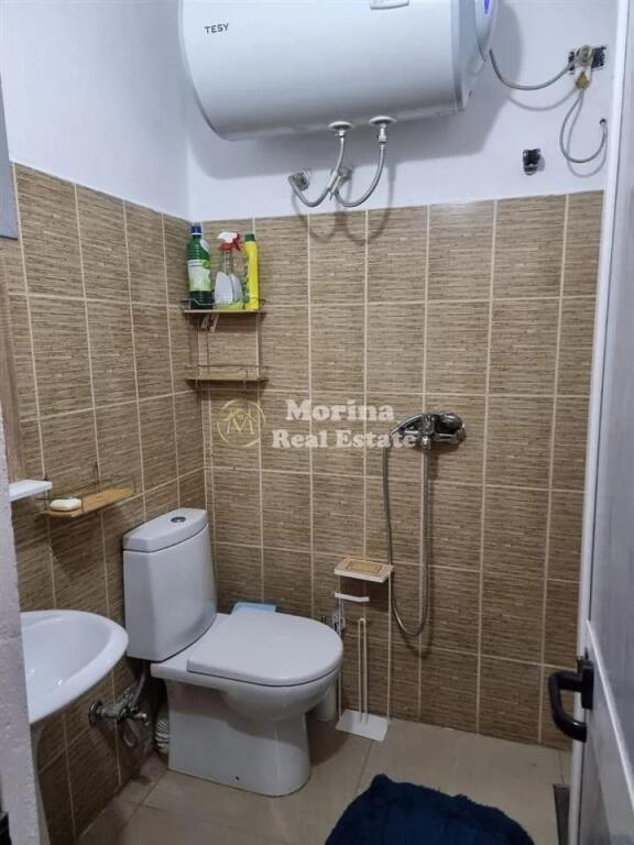 Rent | Private house 1 + 1 | Dibrës Street | 380 €/month