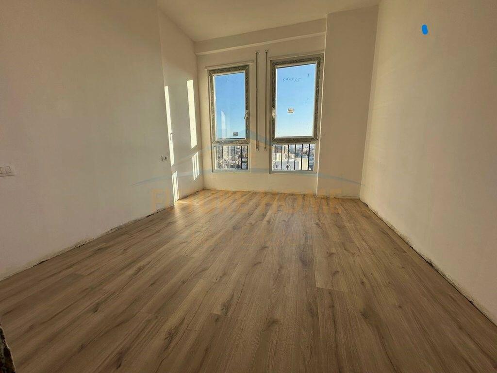Apartament 2+1 per shitje ne rrugen "5 Maji", Tirane