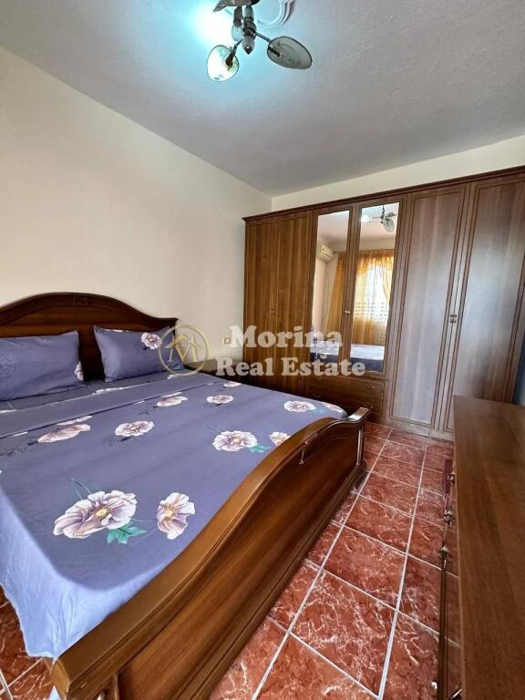Qera | Shtëpi private 1 + 1 | Rruga Riza Cerova-Medrese | 300 €/muaj