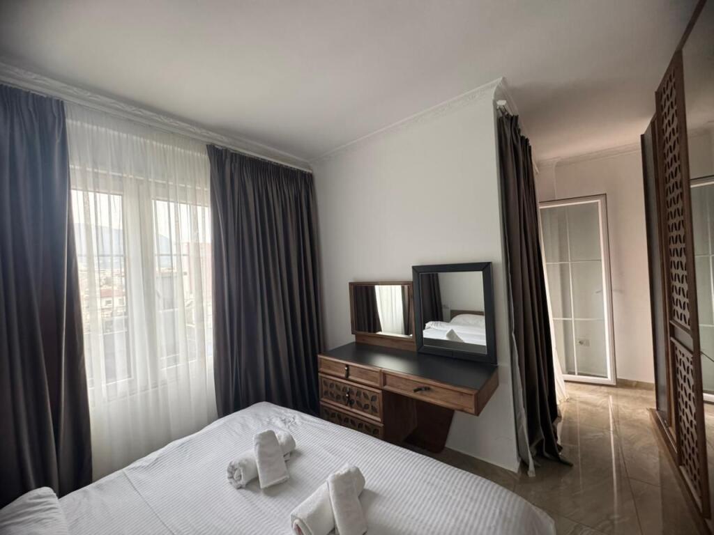 🏠 Jepet apartament  1+1 me qira – Zona 5 Maj!!!