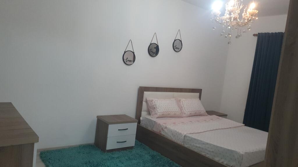 Apartament 2+1+ Kuzhine e vecuar ne Bllok!