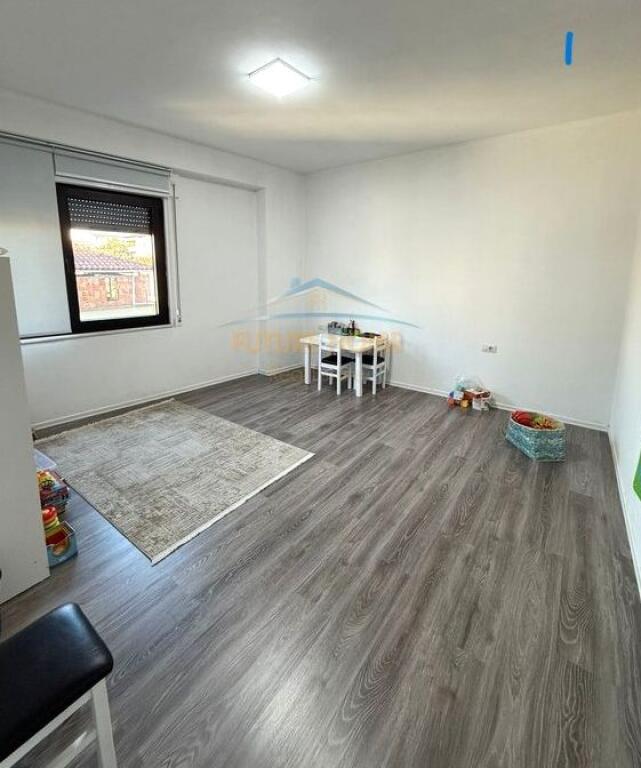 In vendita, Appartamento 1+1+Posto auto, Via Qemal Stafa, Tirana