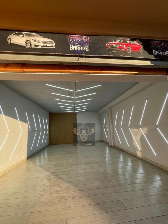 🚗 GARAZHD ME QERA NE HYRJE TE SHEN A VLASHIT DURRES