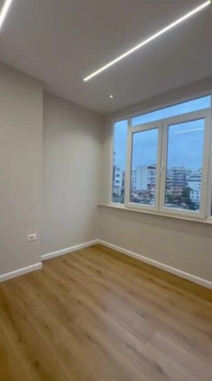 Shitet apartament 1+1 Astir tek Vila L pasticeri Nela